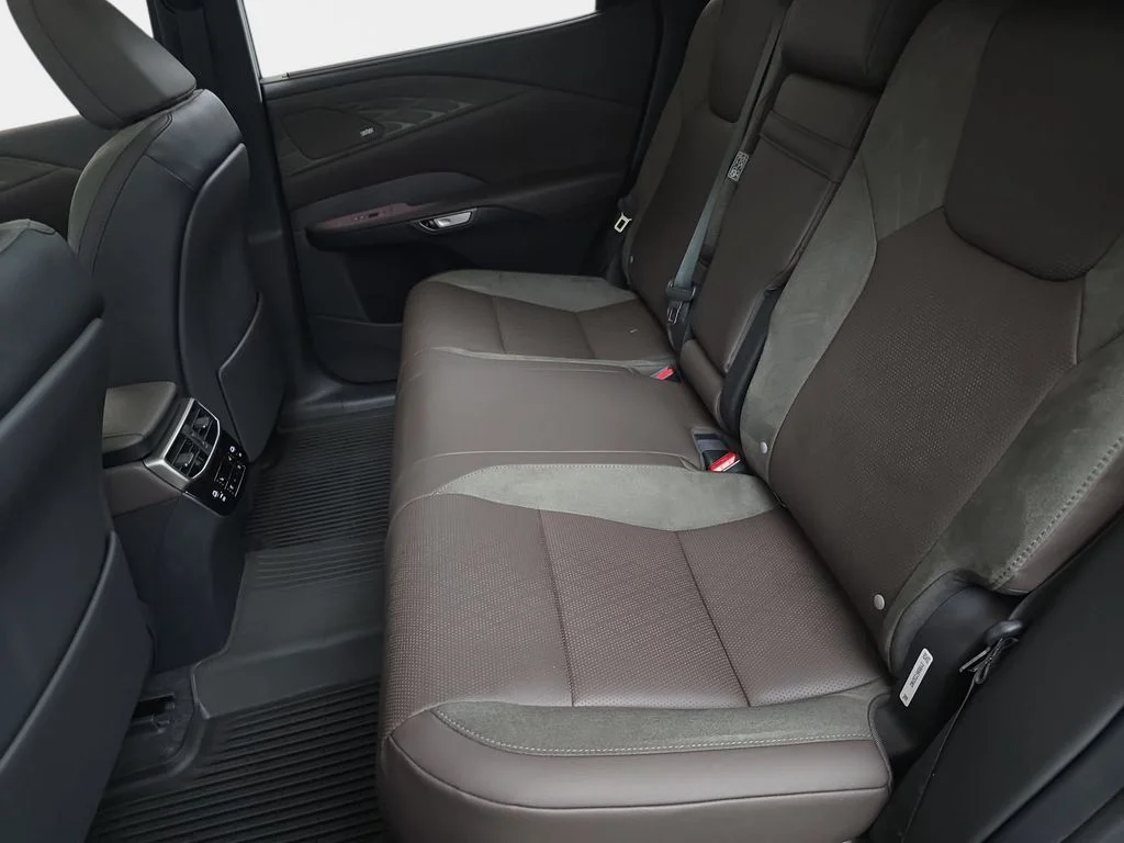 New 2026 Nori Green Pearl Lexus LUXURY image 14