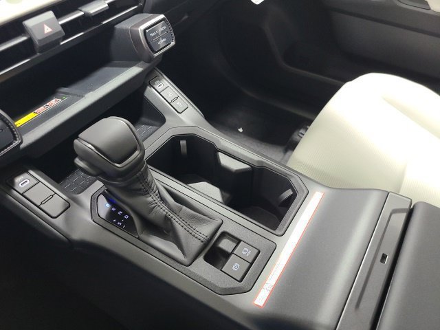 New 2026 Midnight Black Metallic Toyota XLE Premium image 24