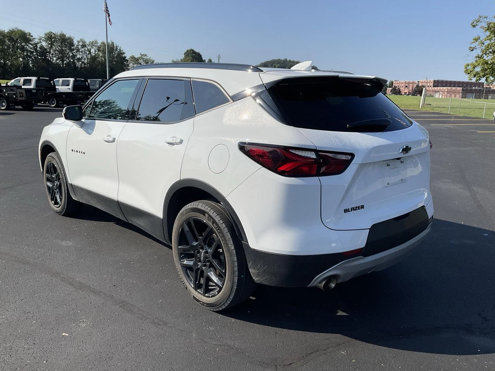 Used 2022 Summit White Chevrolet LT image 8