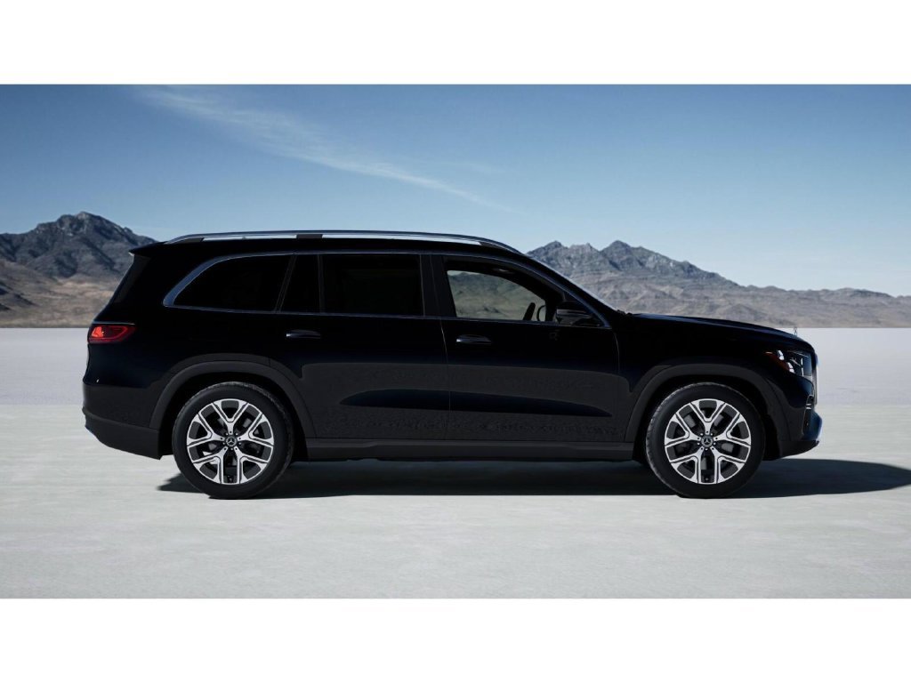 New 2027 Black Mercedes-Benz GLS 450 image 2