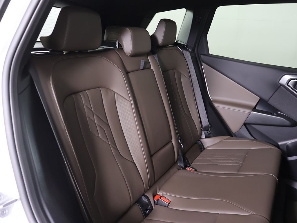 2026 BMW X3 M50 - Photo 33