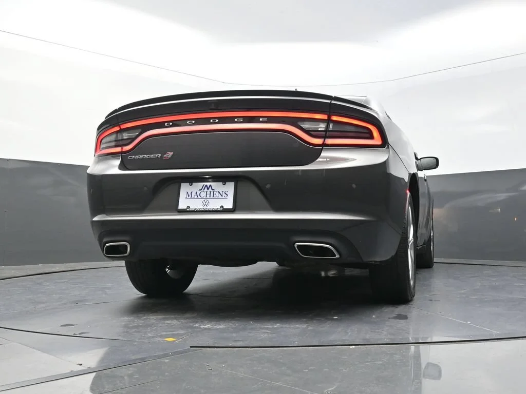 Used 2020 Gray Dodge SXT image 29