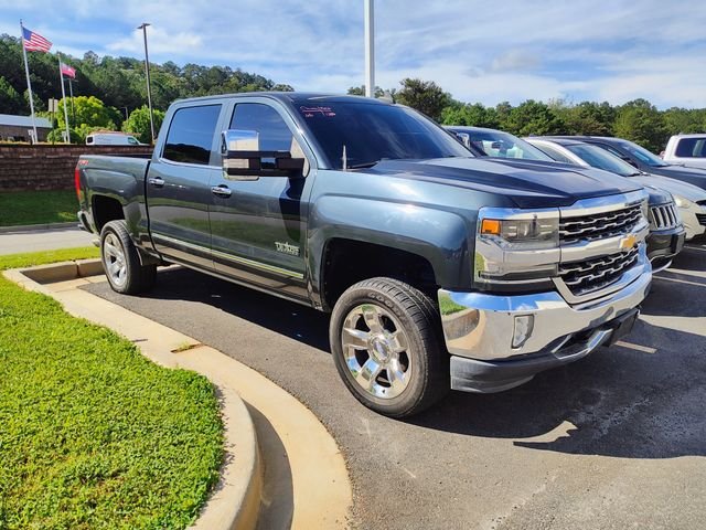 Used 2018 Gray Chevrolet LTZ image 3