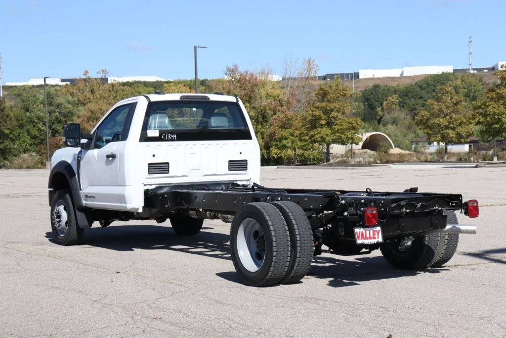 New 2026 Oxford White Ford F-550® XL image 6
