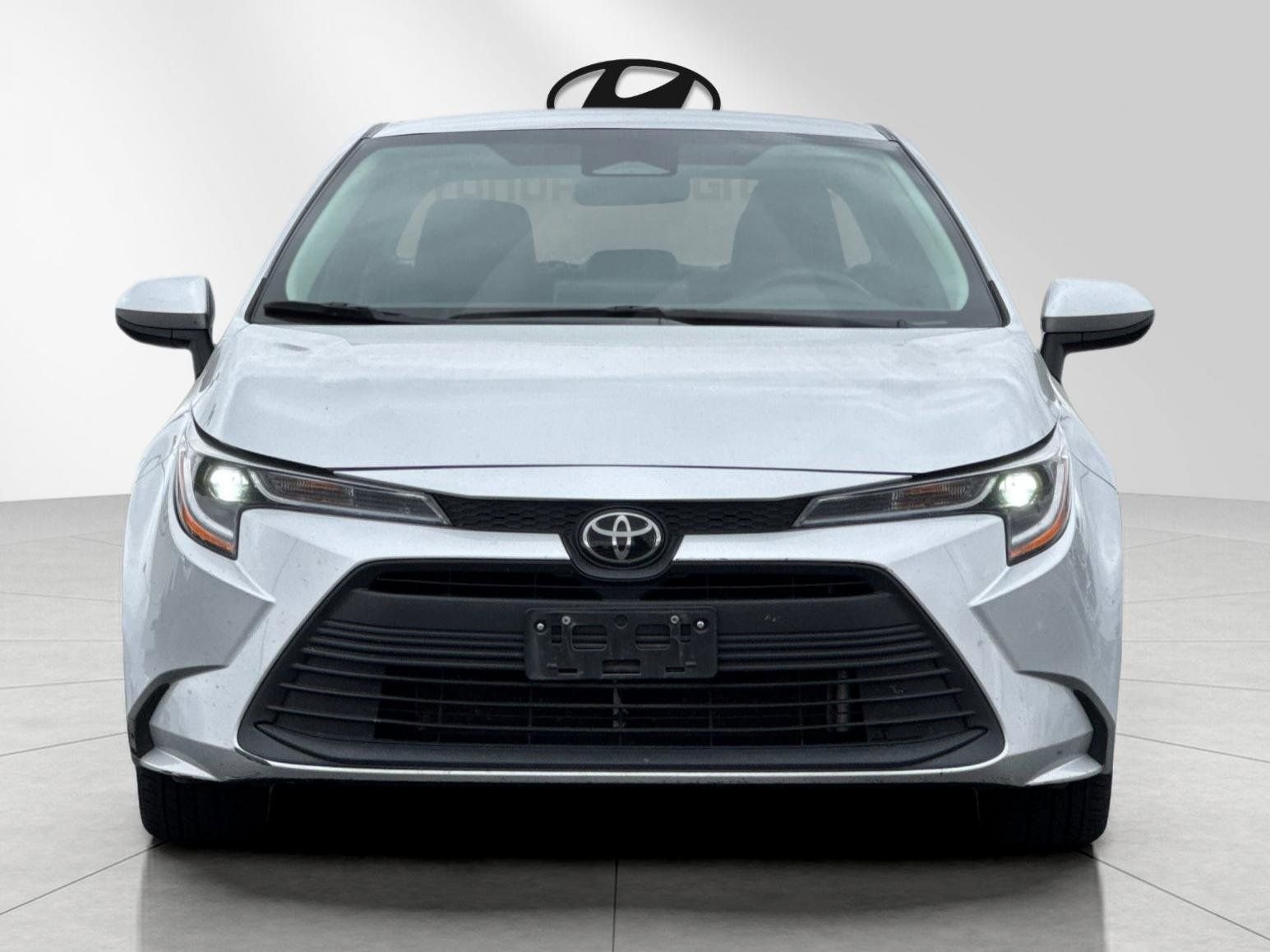 Used 2023 Silver Toyota LE image 8