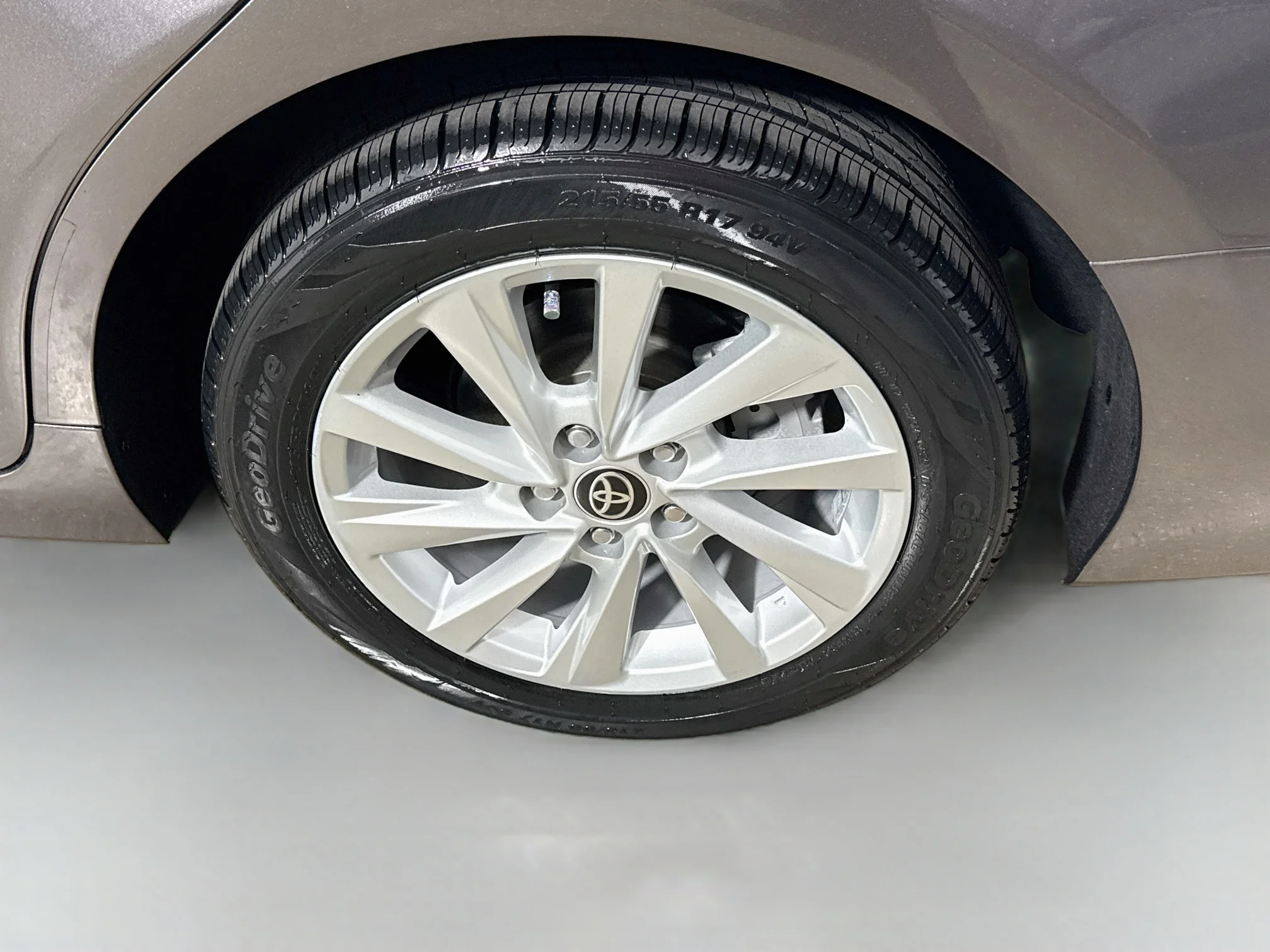 Certified Used 2022 Predawn Gray Mica Toyota LE image 29