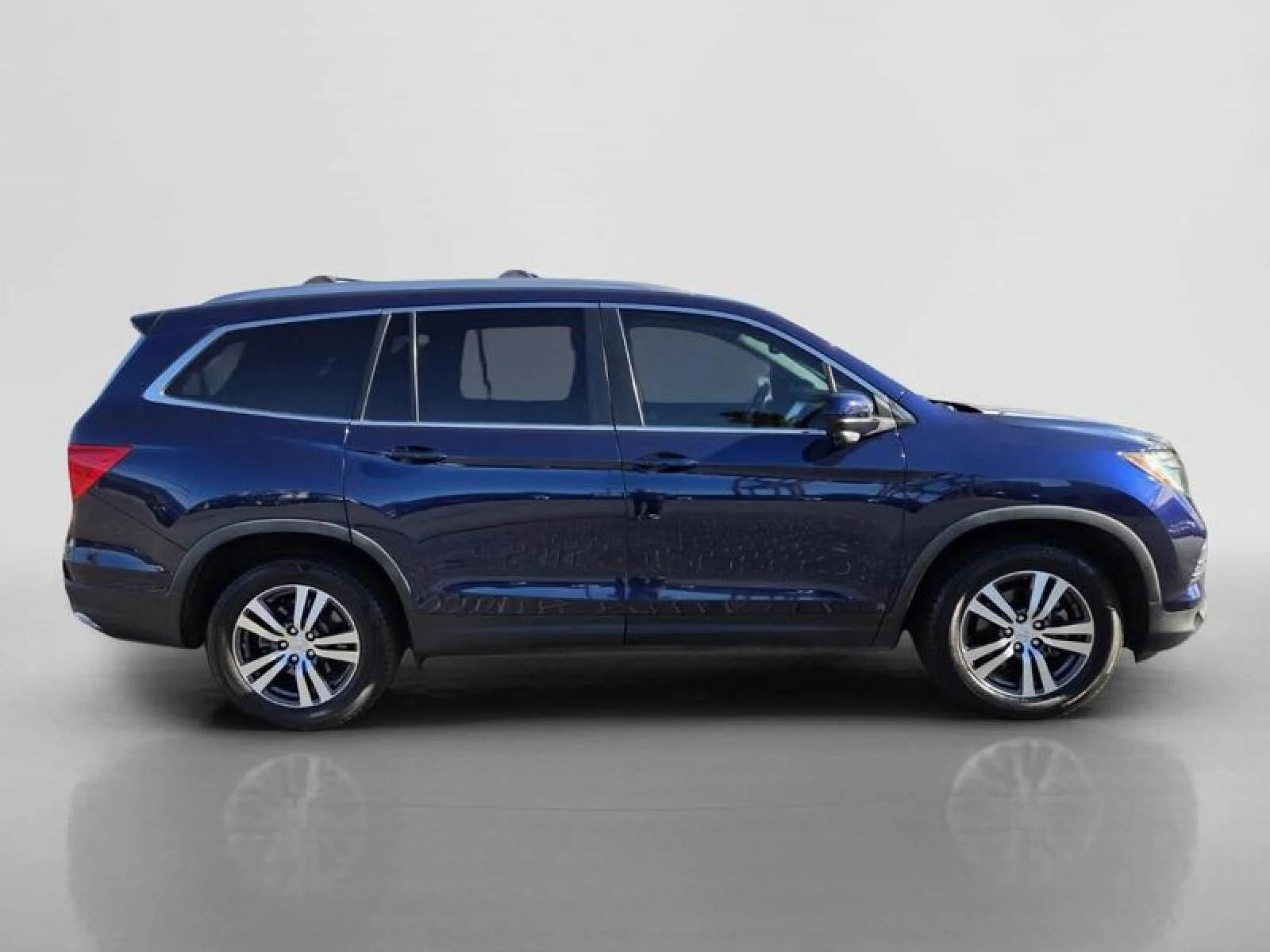 Used 2016 Obsidian Blue Pearl Honda EX-L image 6