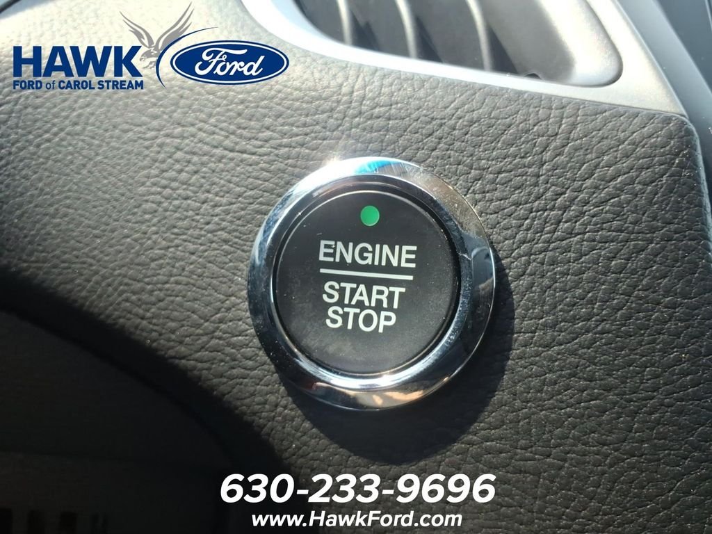 Used 2023 Red Ford SEL image 27