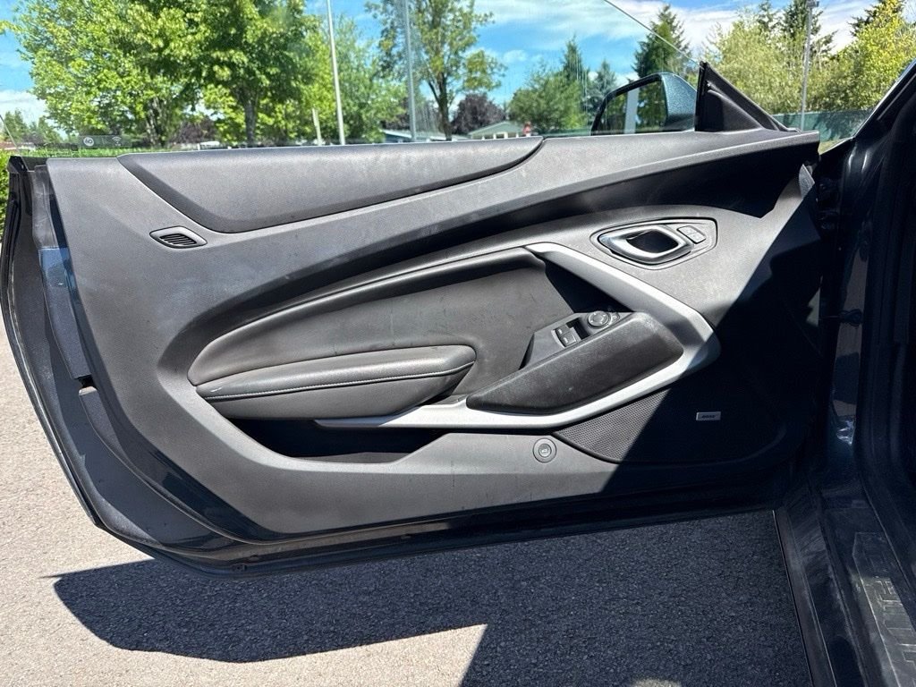 Used 2019 Shadow Gray Metallic Chevrolet 1LT image 17