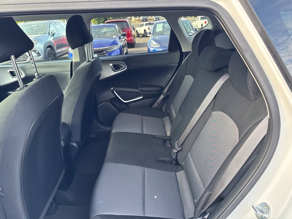 Used 2022 Snow White Pearl Kia LX image 6