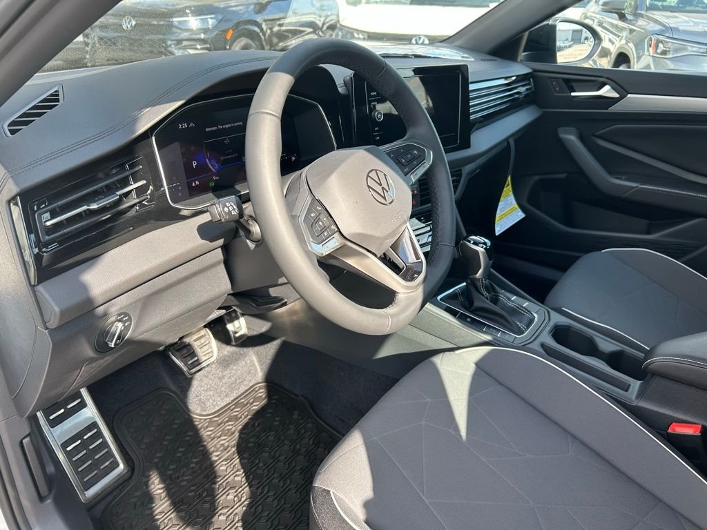 New 2026 White Volkswagen 1.5T Sport image 15