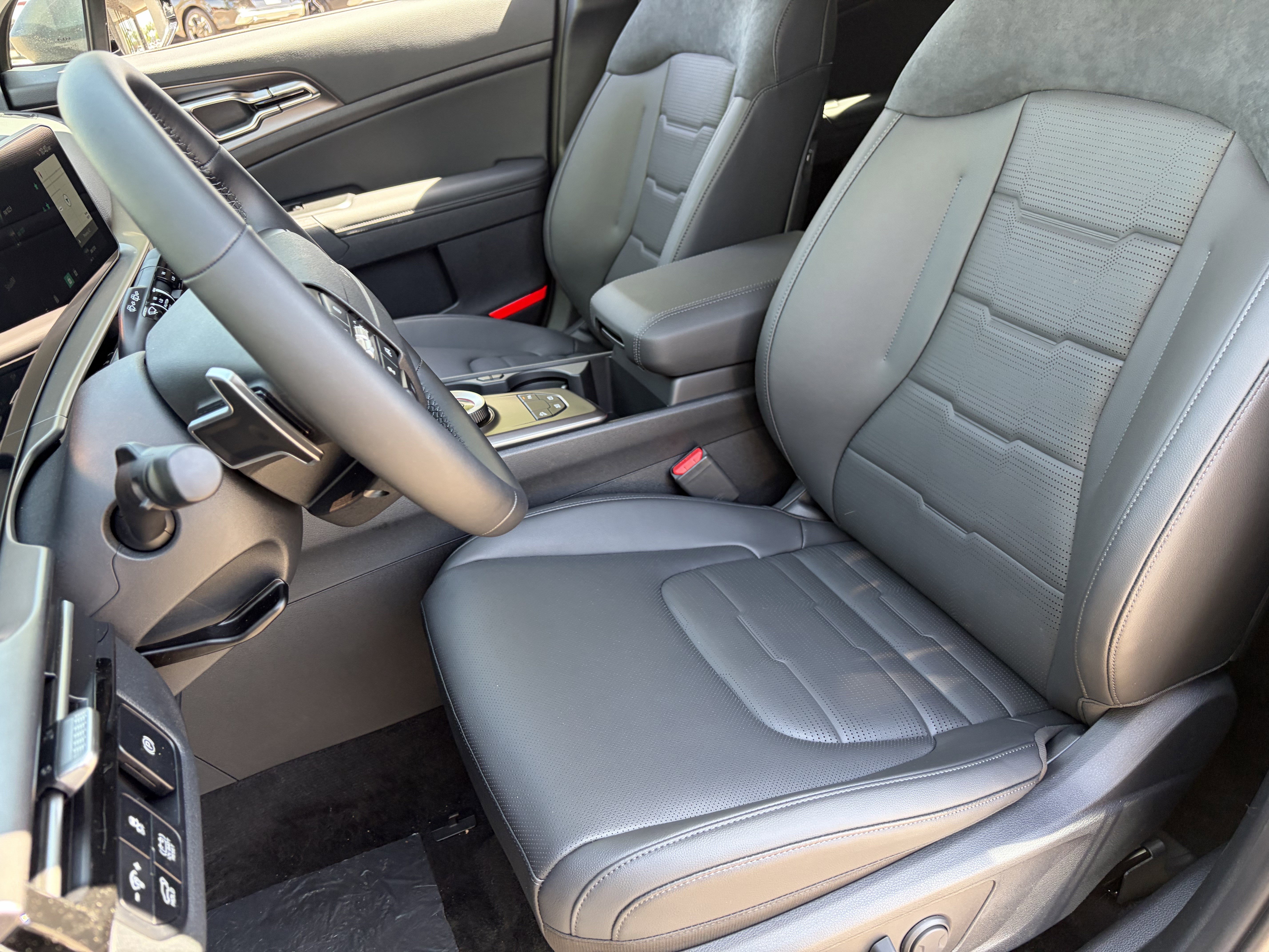 New 2026 Shadow Matte Gray Kia SX Prestige image 18