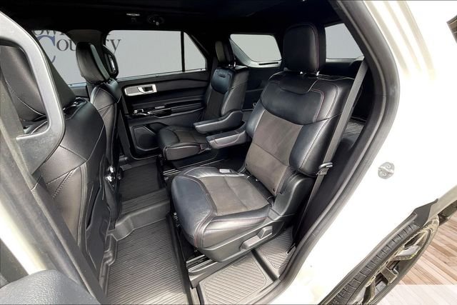 Used 2022 Star White Ford ST image 25