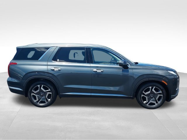 Used 2023 Gray Hyundai SEL image 9