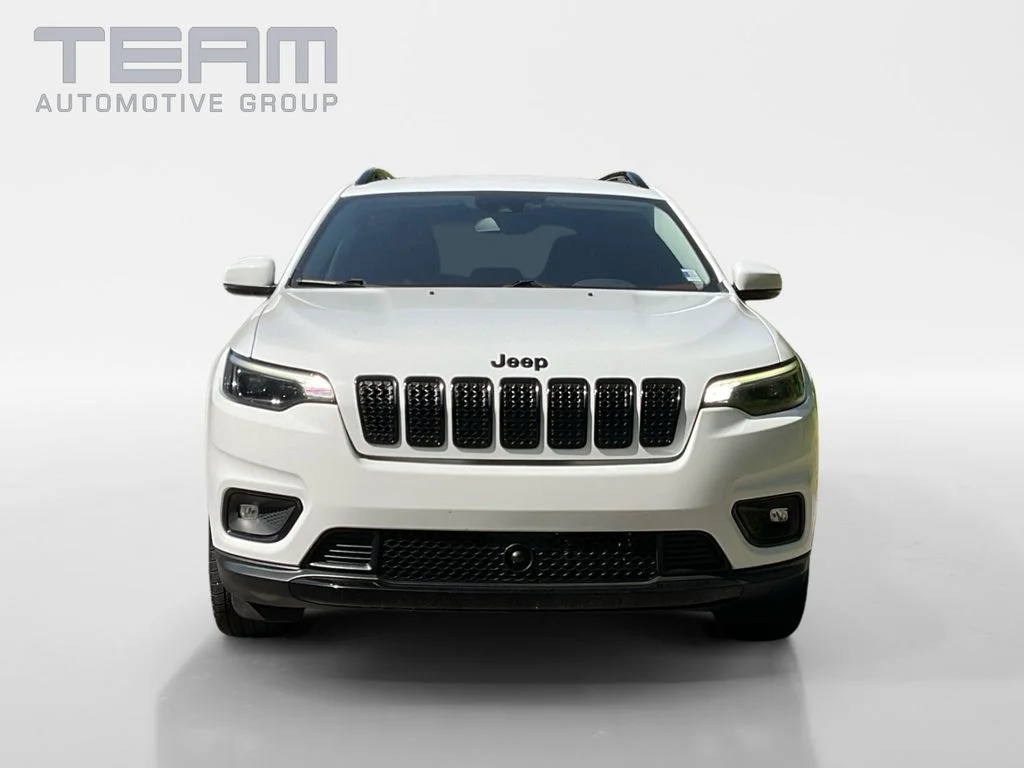 Used 2021 White Jeep Latitude Plus image 2