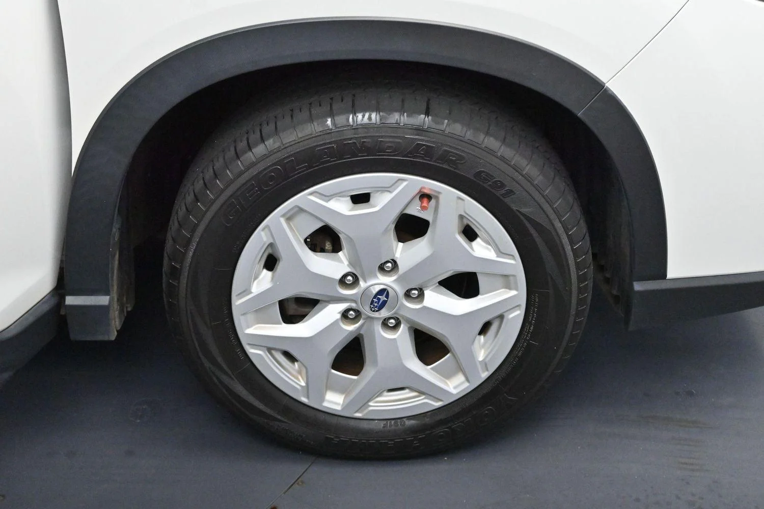 Used 2021 Crystal White Pearl Subaru Base image 32