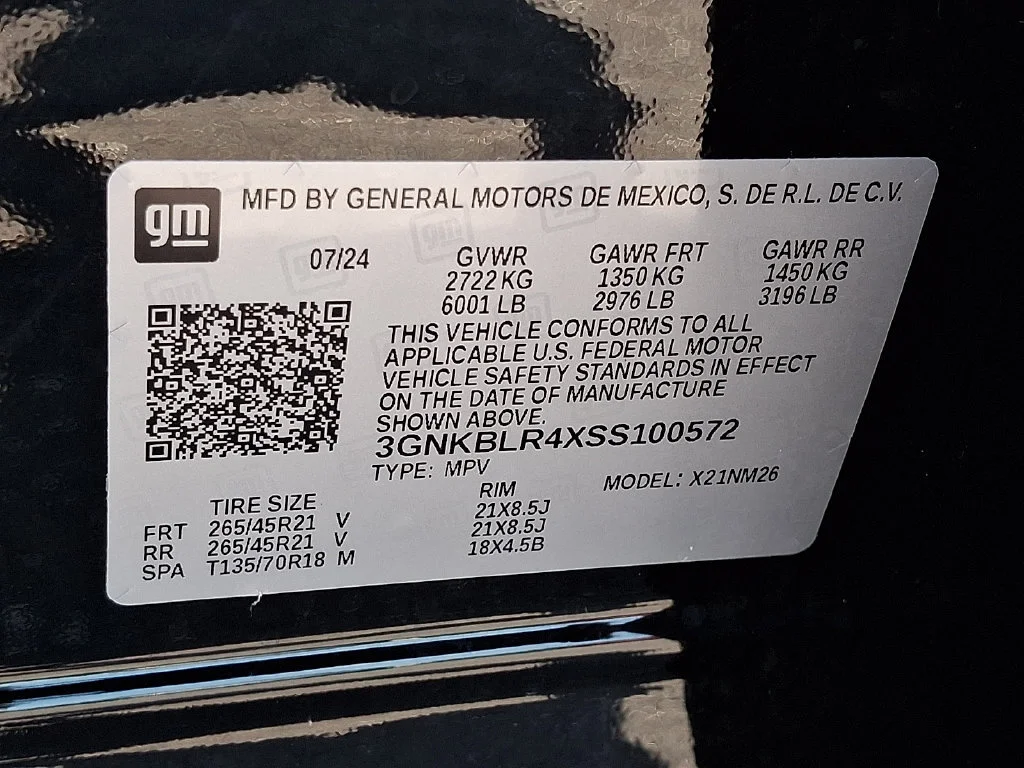 Used 2025 Black Chevrolet Premier image 28