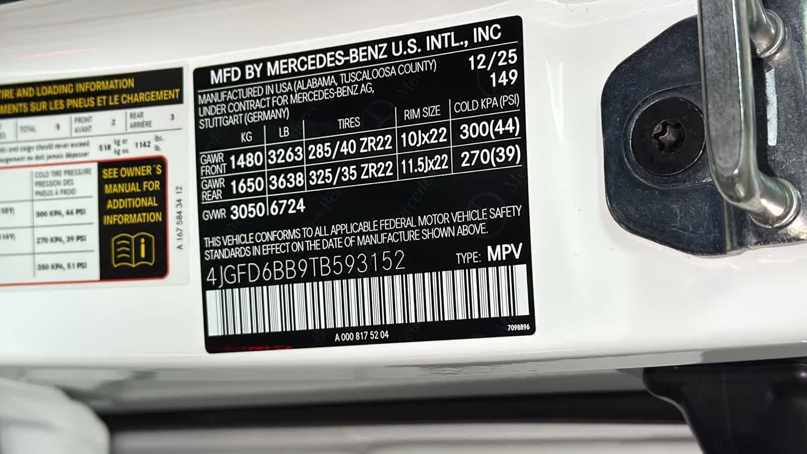 New 2026 Polar White Mercedes-Benz AMG® GLE 53 image 12