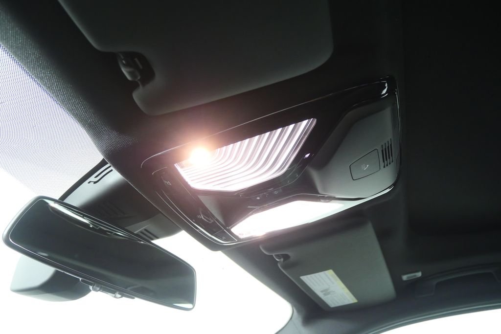 New 2026 Black Sapphire Metallic BMW 330i image 18
