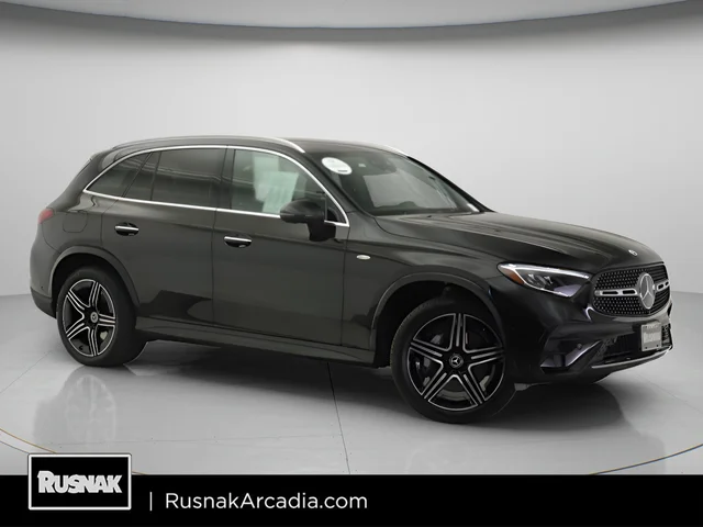 2025 Mercedes-Benz GLC 350e 4MATIC® AMG Line Package
