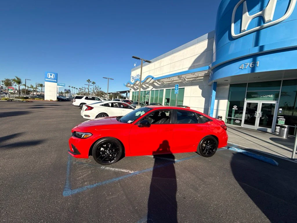 Used 2024  Honda Sport image 3