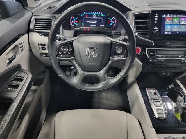 Used 2020 Silver Honda AWD Touring 7 Passenger image 25