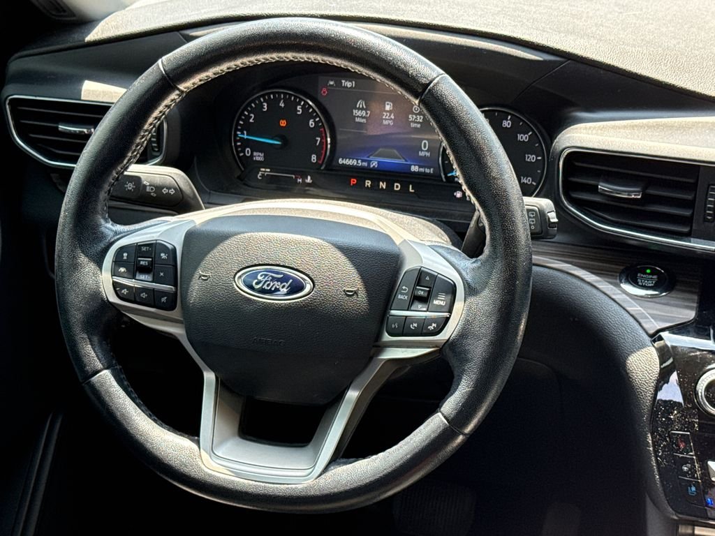 Used 2021 Blue Ford Limited image 13
