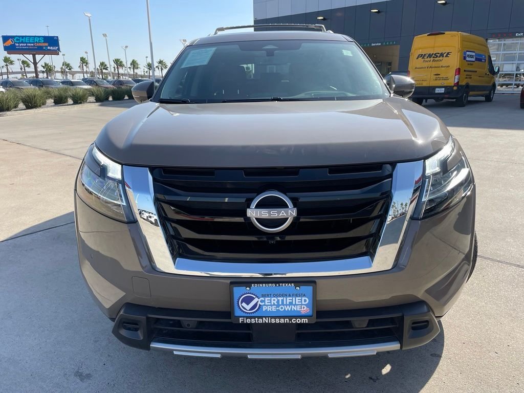 Used 2024  Nissan Platinum image 2