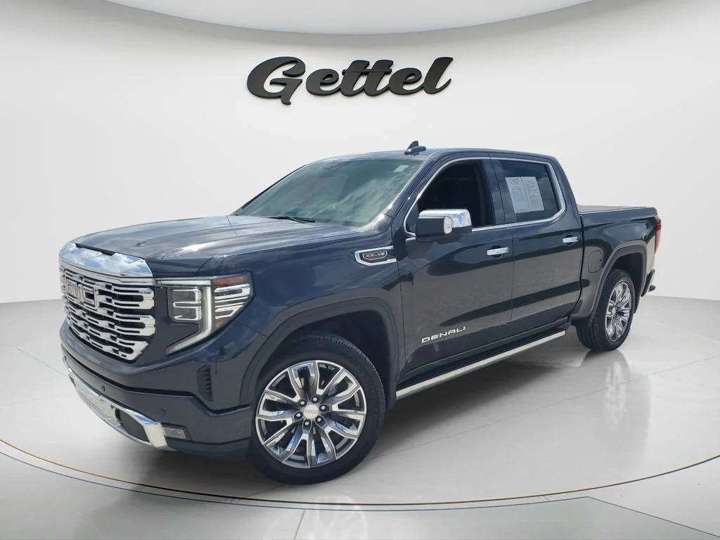 2023 GMC Sierra 4WD Crew Cab Short Box Denali's photo