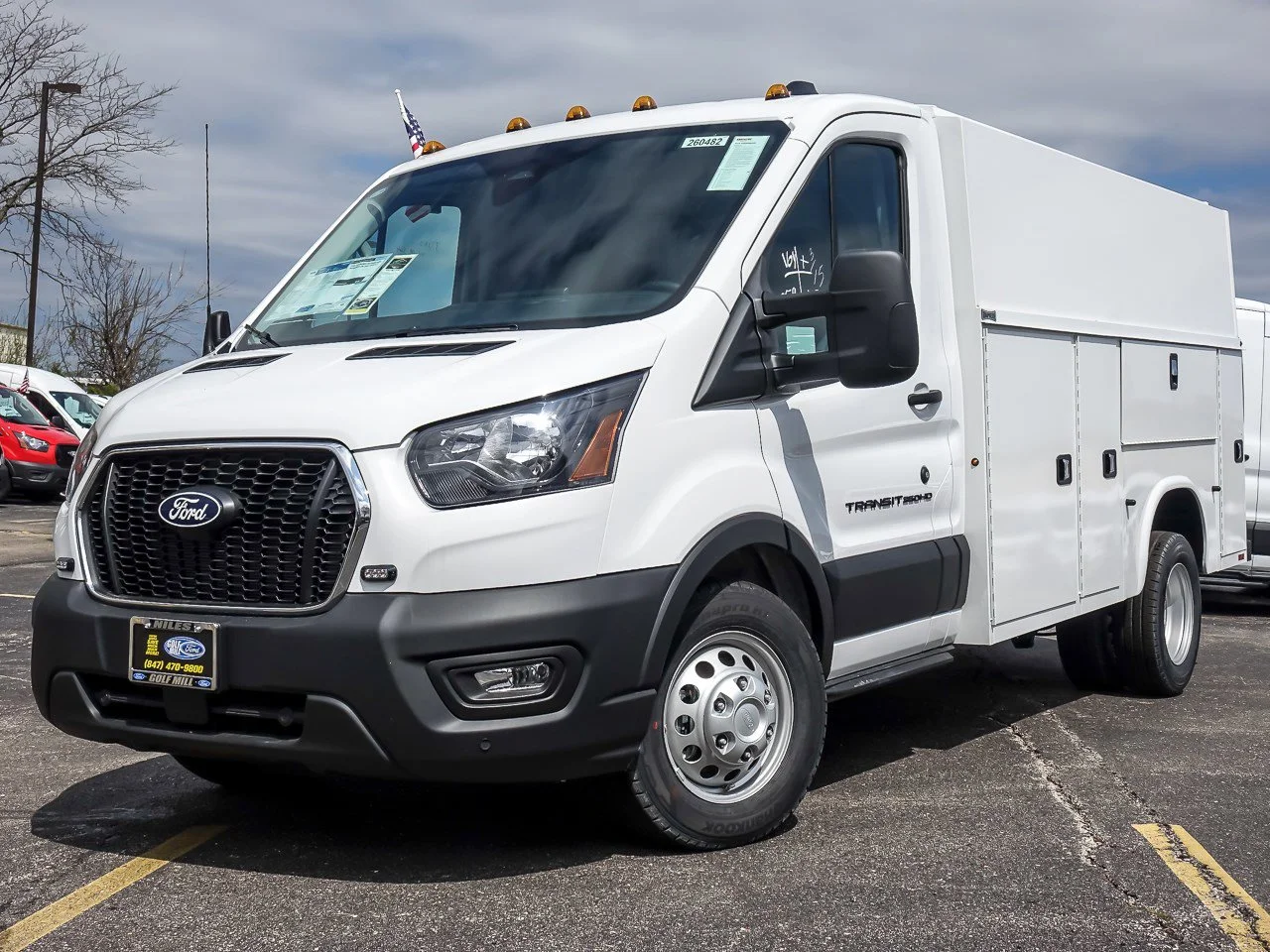New 2026 Oxford White Ford Cutaway image 1