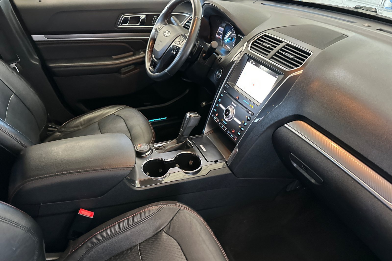 Used 2019 Silver Ford Sport image 17