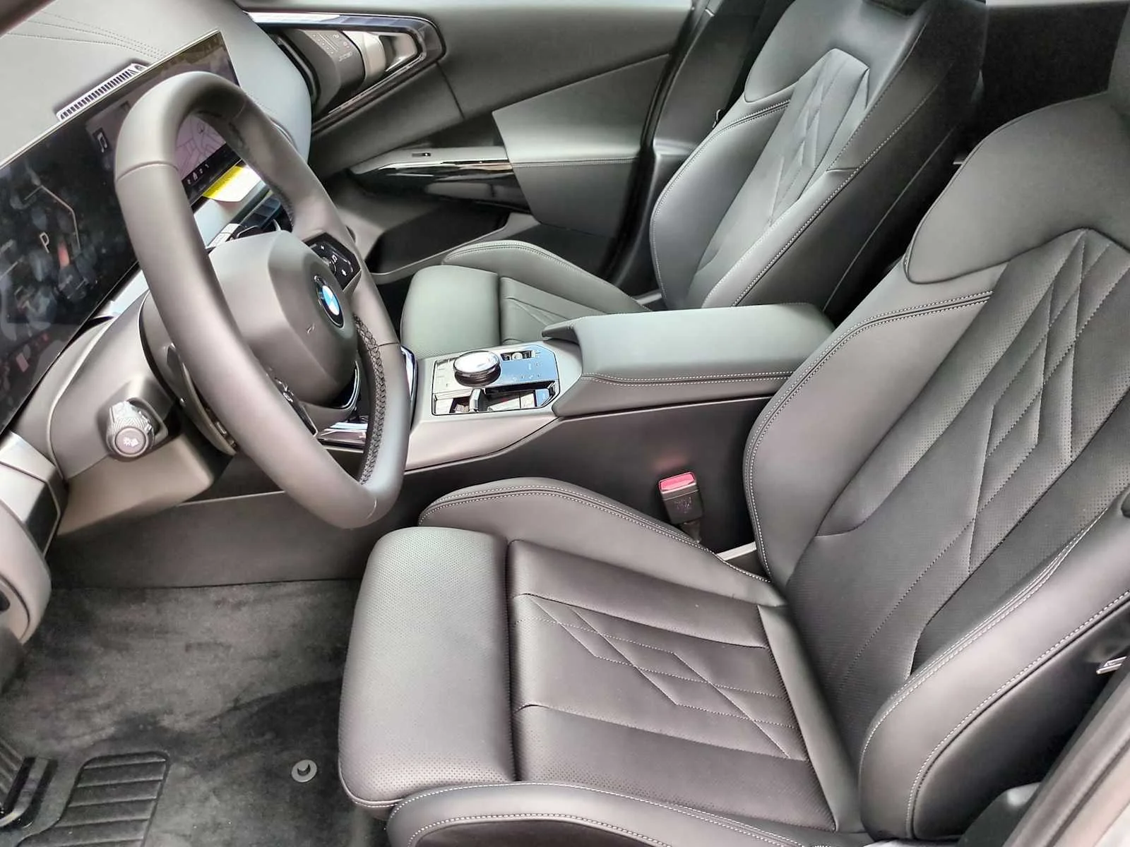 New 2026 Skyscraper Grey Metallic BMW 30 xDrive image 17