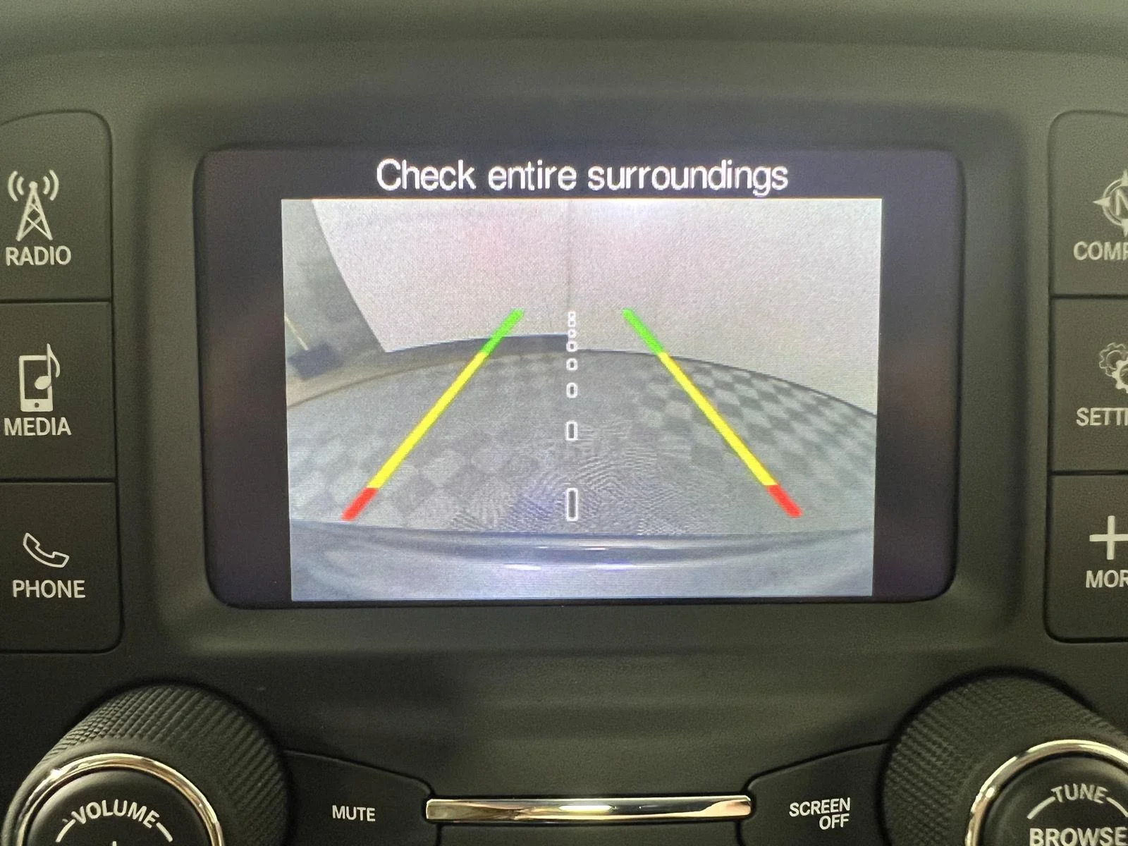 Used 2018 Granite Crystal Metallic Clearcoat Jeep Latitude image 4