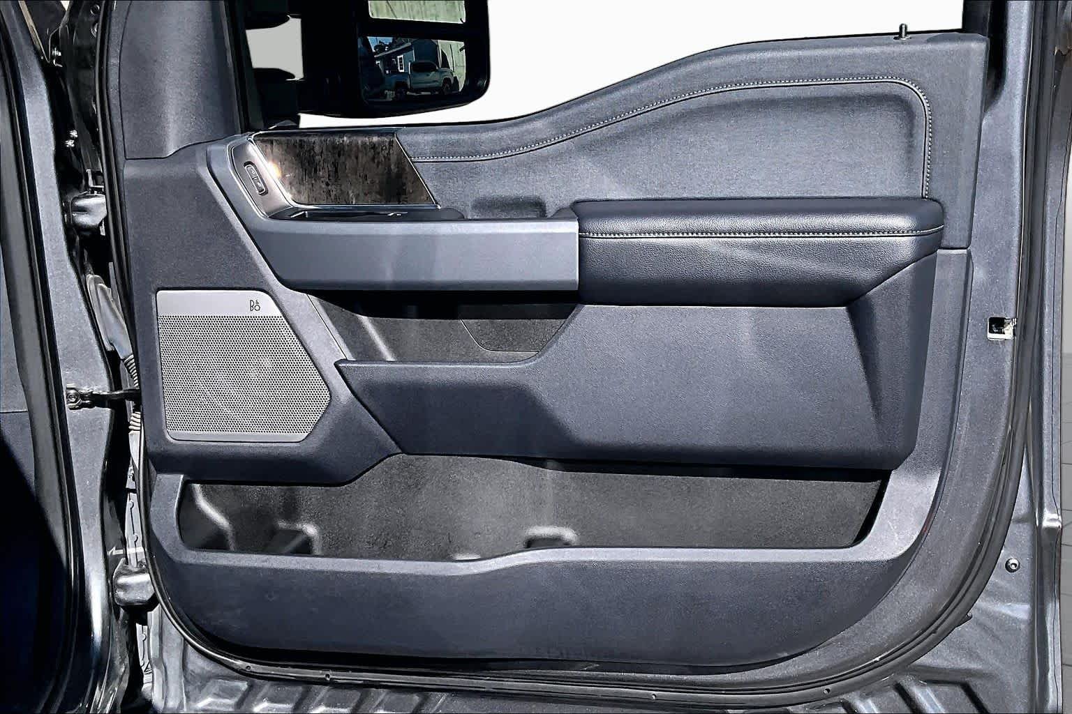 Used 2024 Carbonized Gray Ford LARIAT image 23
