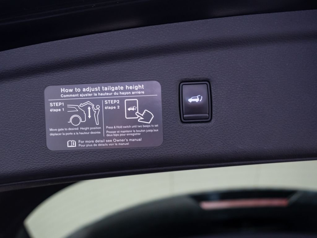Used 2019 Black Obsidian INFINITI ESSENTIAL image 39