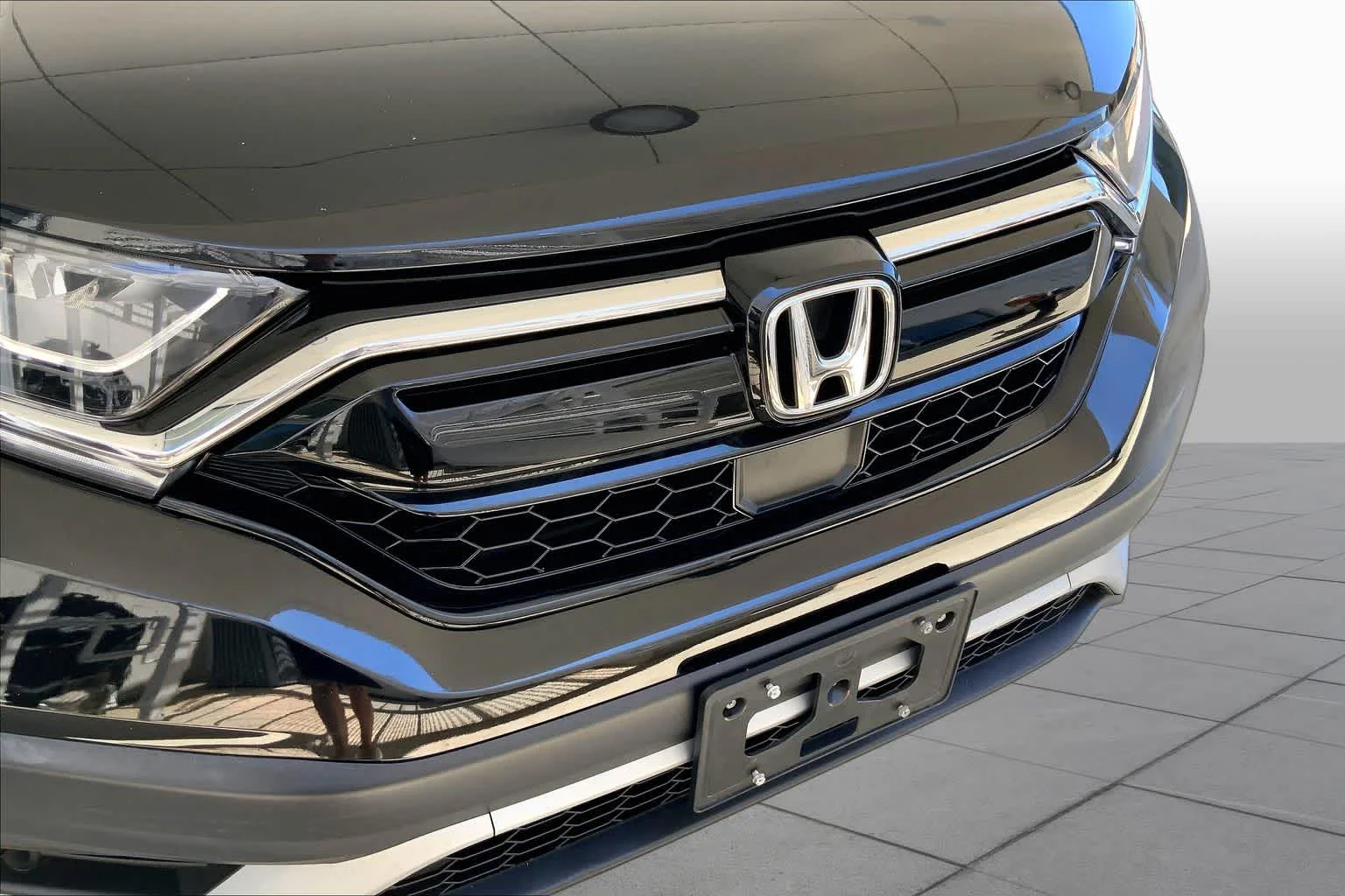 Used 2022 Crystal Black Pearl Honda EX image 29