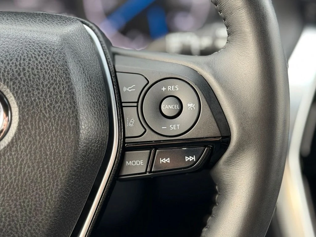Used 2021 Black Toyota XLE image 14