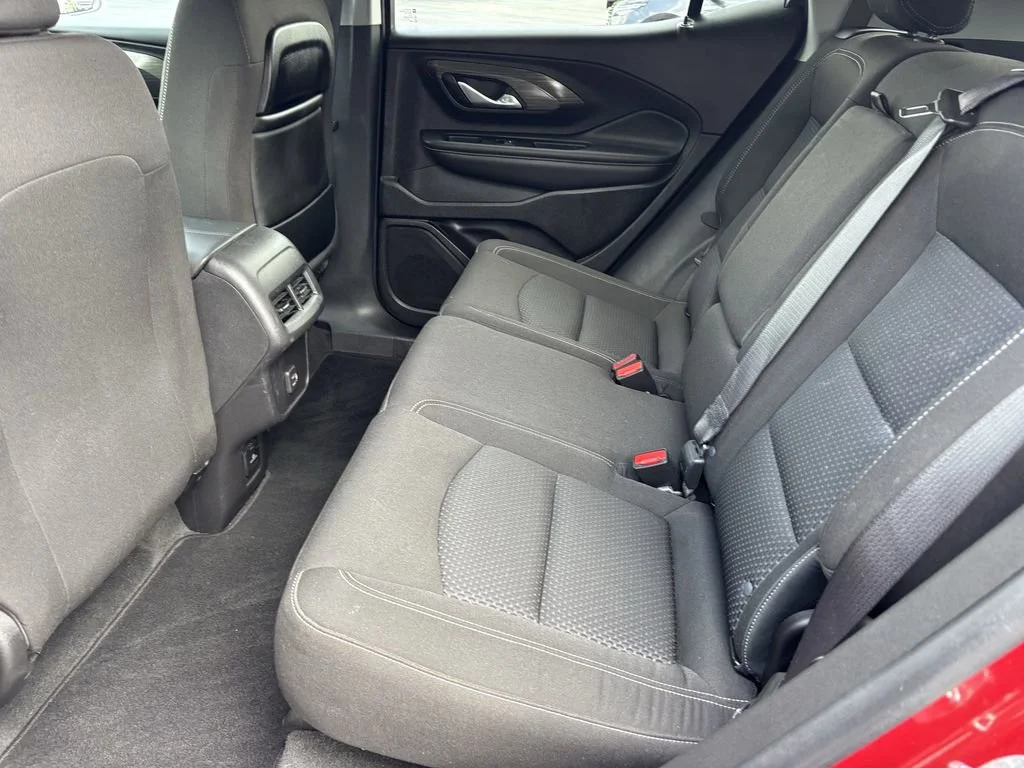 Used 2024 Volcanic Red Tintcoat GMC SLE image 17