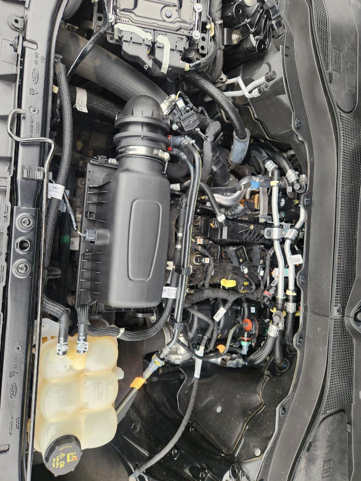 2023 Ford Explorer photo 33 of 34