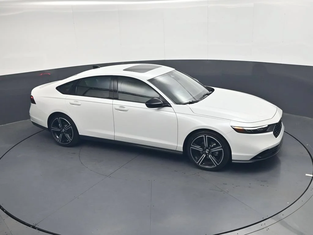 Certified Used 2026 Platinum White Pearl Honda SE image 66