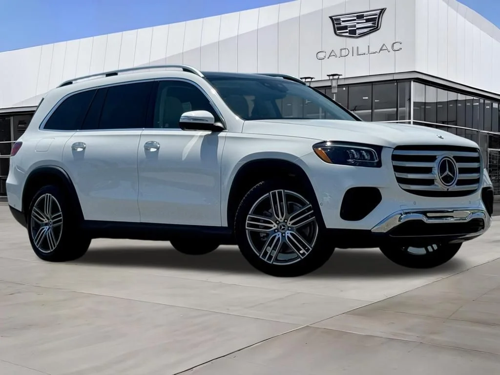 Used 2026  Mercedes-Benz GLS 450 image 2