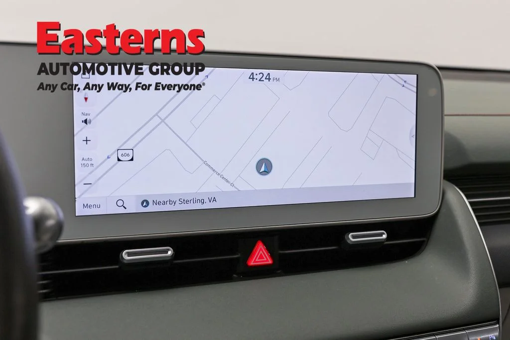 Used 2023 Gray Hyundai SEL image 19