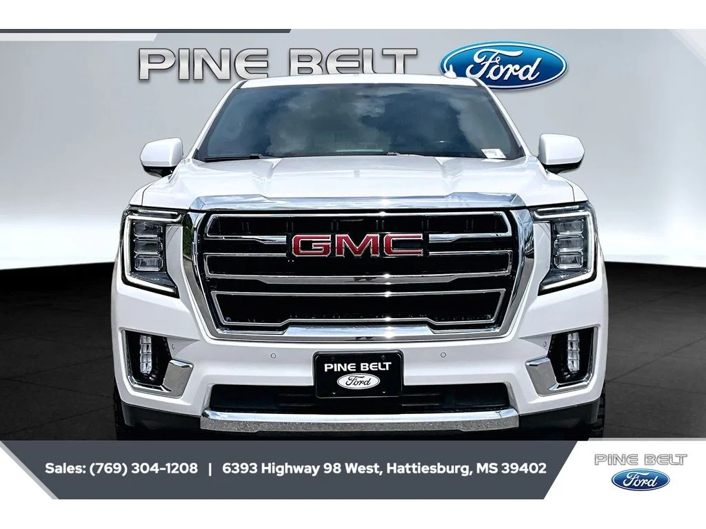 Used 2023 White Frost Tricoat GMC SLT image 3