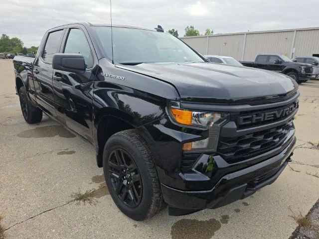 Used 2024 Black Chevrolet Custom image 4