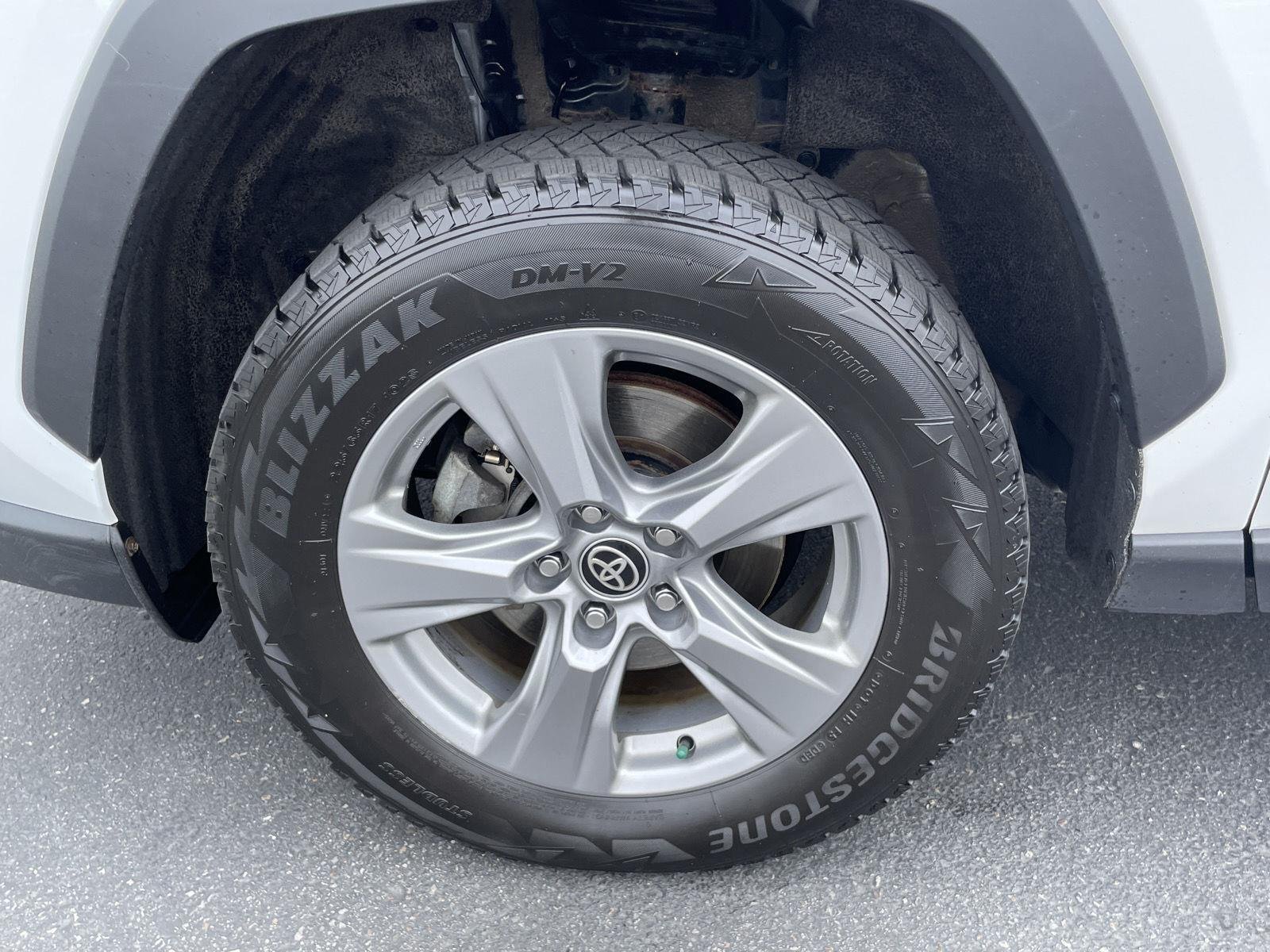 2022 Toyota RAV4 XLE - Photo 15