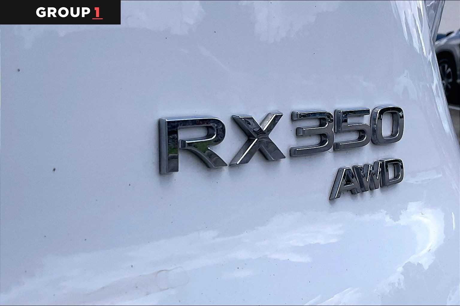 Used 2023 Ultra White Lexus F SPORT Handling image 29