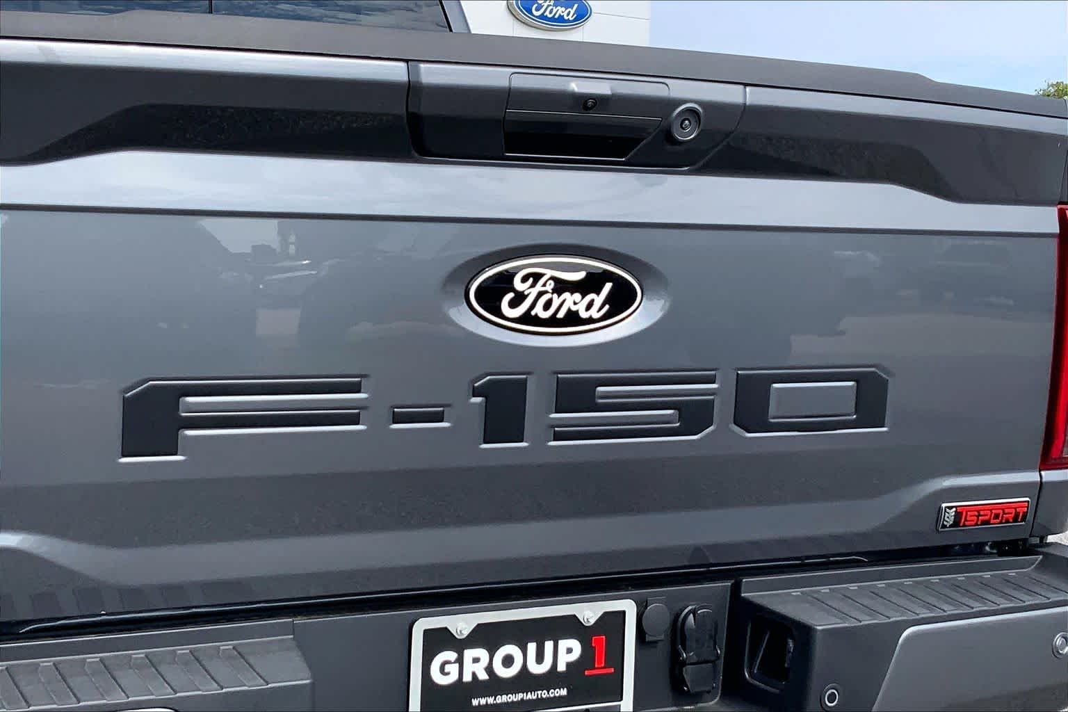 New 2026 Carbonized Gray Metallic Ford XLT image 14