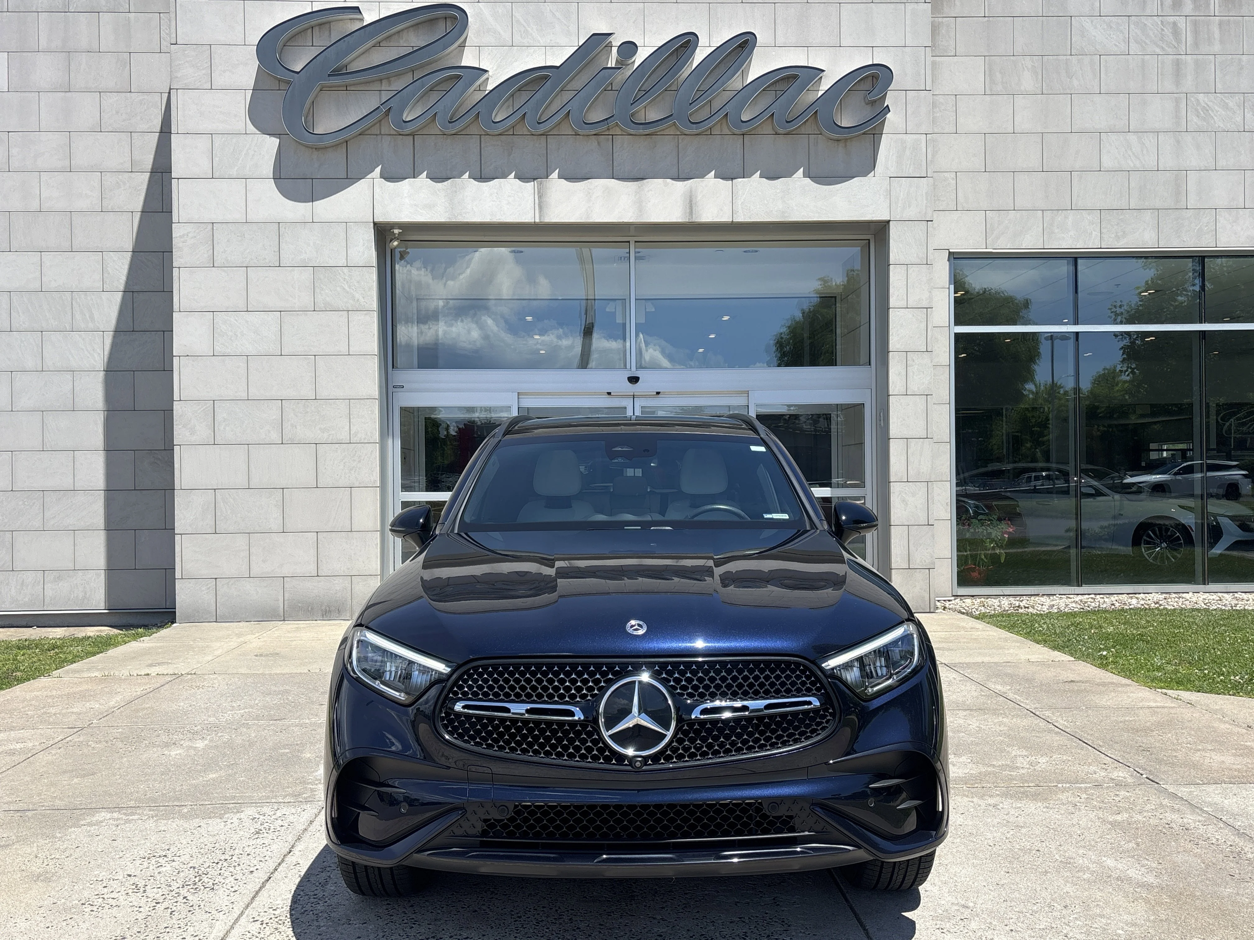 Used 2023 Black Mercedes-Benz GLC 300 image 13