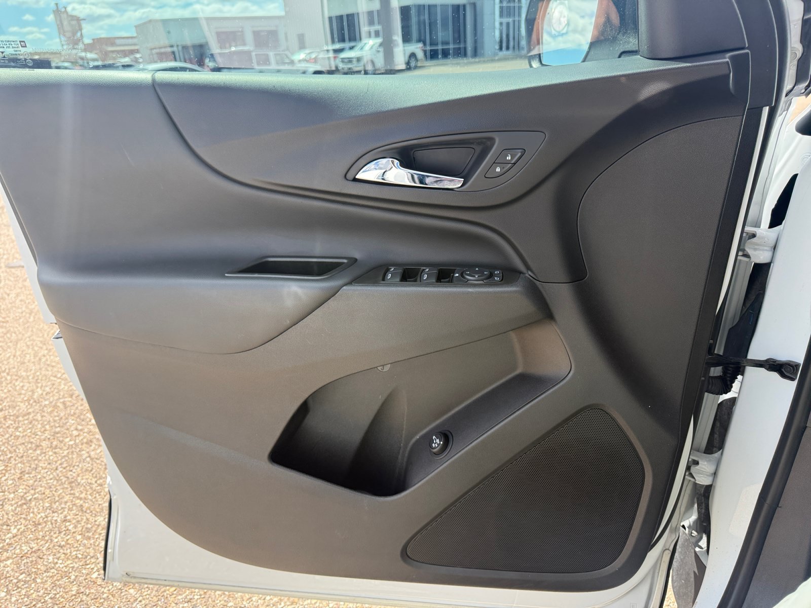 Used 2024 Summit White Chevrolet LT image 26