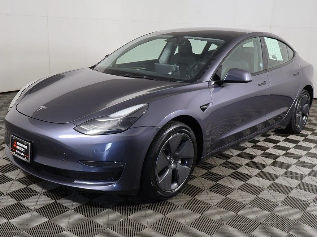 Used 2023 Gray Tesla Base image 8